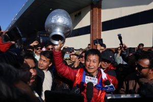 धराने मेयर रित्तो गाग्री बोकेर काठमाडौँमा