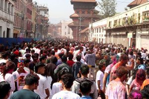 होलीमा ‘उच्छृंखल’ गतिविधि गर्ने ५५ जना पक्राउ