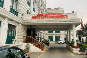 आठ महिनामा आधामात्र राजस्व संकलन